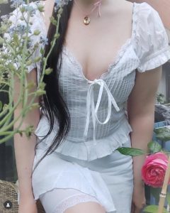 Rose&Leoni Classy Slip Shorts with White Lace